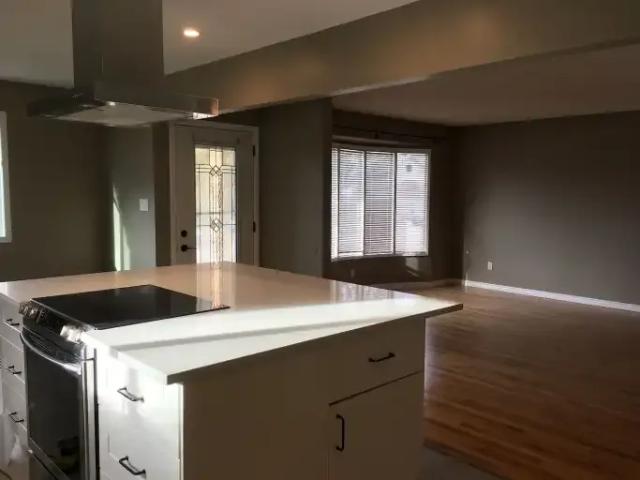 For Rent 5 Bedroom House Edmonton AB DS105601866