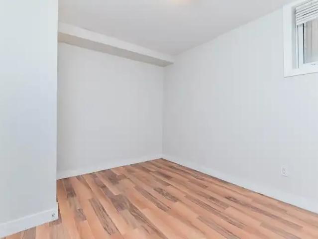 For Rent 5 Bedroom House Edmonton AB DS106004711