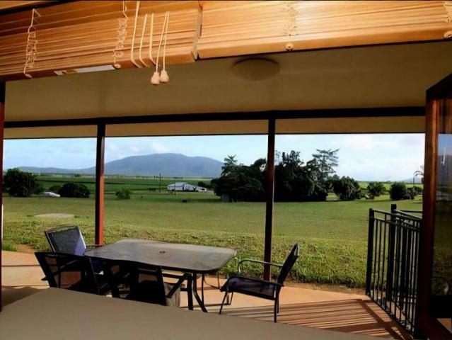 For Rent 5 Bedroom House FELUGA QLD DS104947742