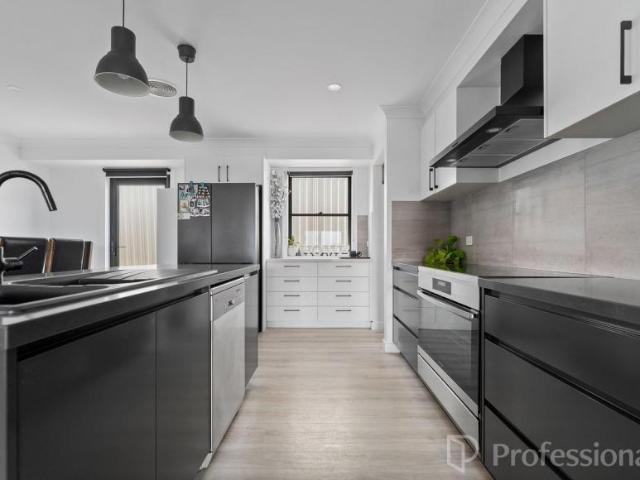 For Rent 5 Bedroom House Kelso NSW DS105971406
