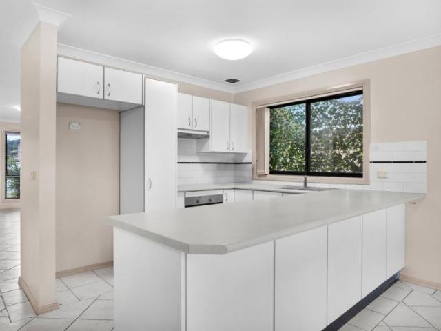 For Rent 5 Bedroom House Ingleburn NSW DS106169646