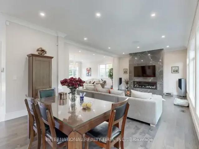 For Rent 5 Bedroom House Oakville ON DS103011984