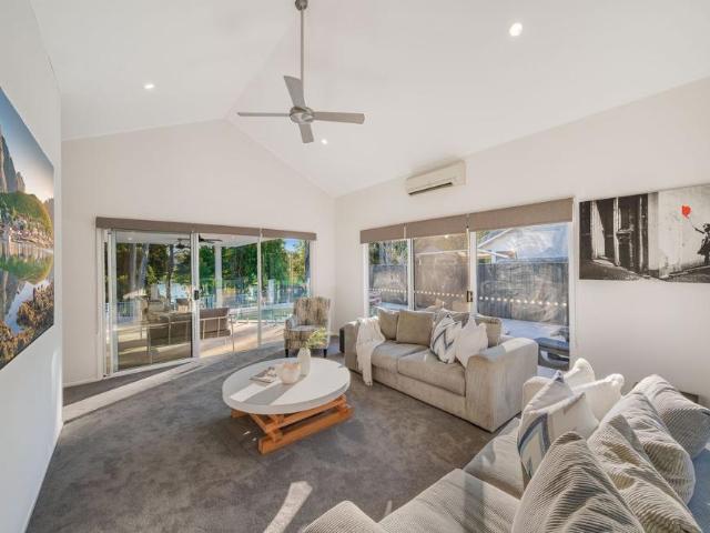 For Rent 5 Bedroom House Mountain Creek, DS104976131