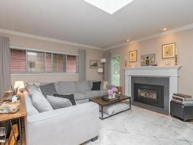 For Rent 5 Bedroom House North Vancouver BC DS105877693