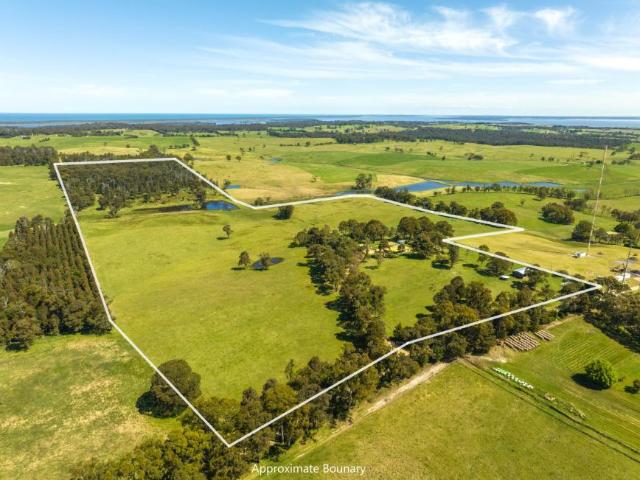For Rent 5 Bedroom House NUNGURNER VIC DS104954327