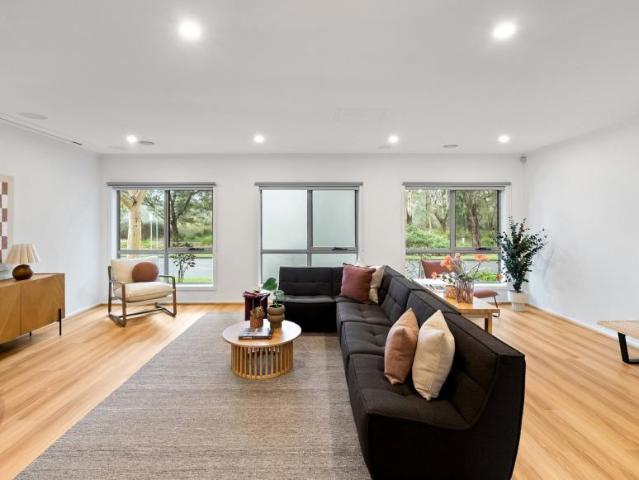 For Rent 5 Bedroom House Parkville VIC DS105169678