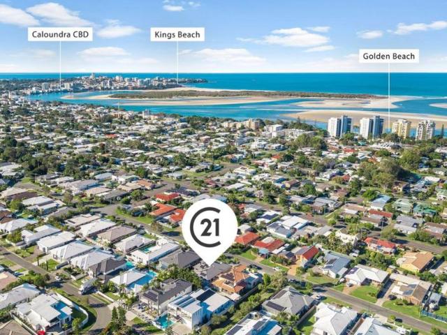 For Rent 5 Bedroom House Pelican Waters, DS104944472