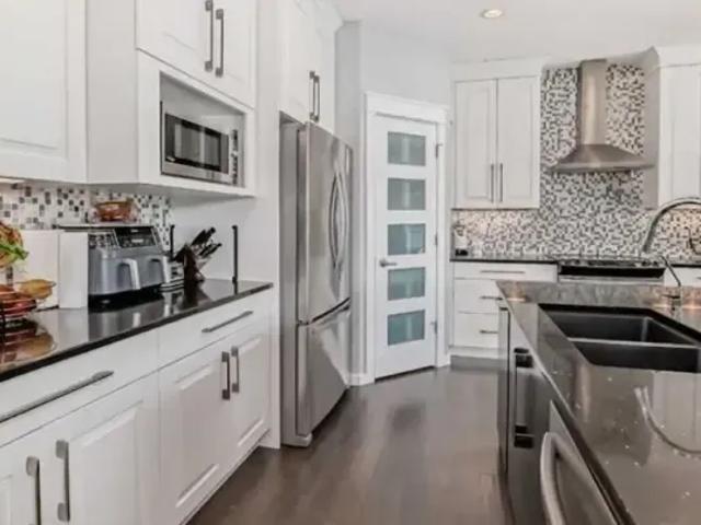 For Rent 5 Bedroom House Red Deer AB DS104434318
