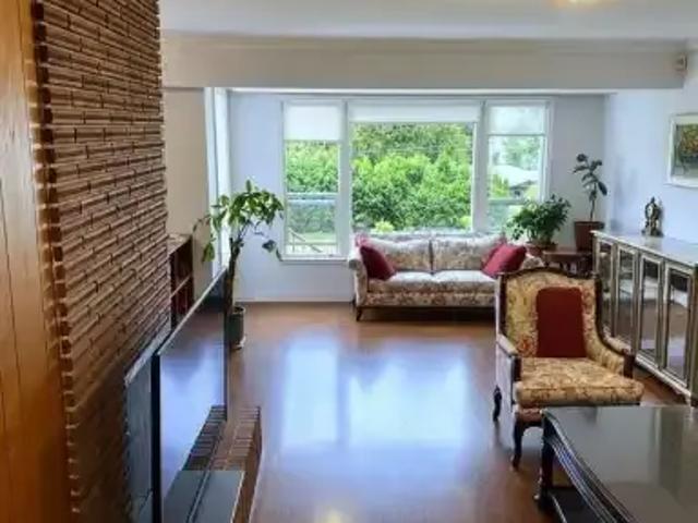 For Rent 5 Bedroom House West Vancouver BC DS106031636