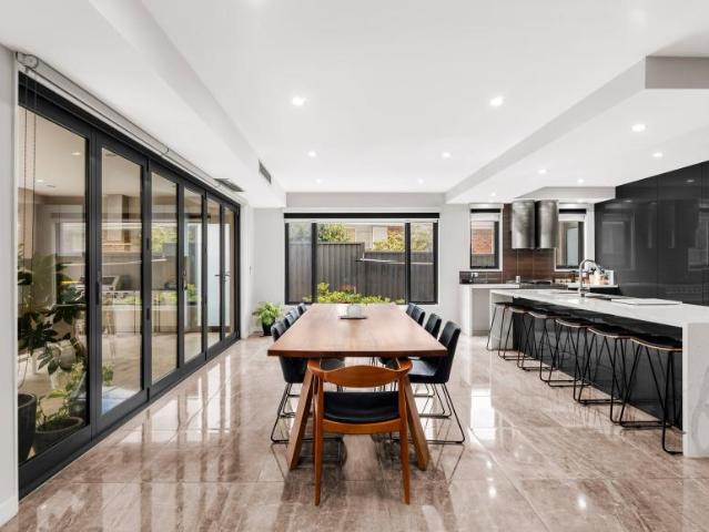 For Rent 5 Bedroom House Templestowe Lower VIC DS105819994