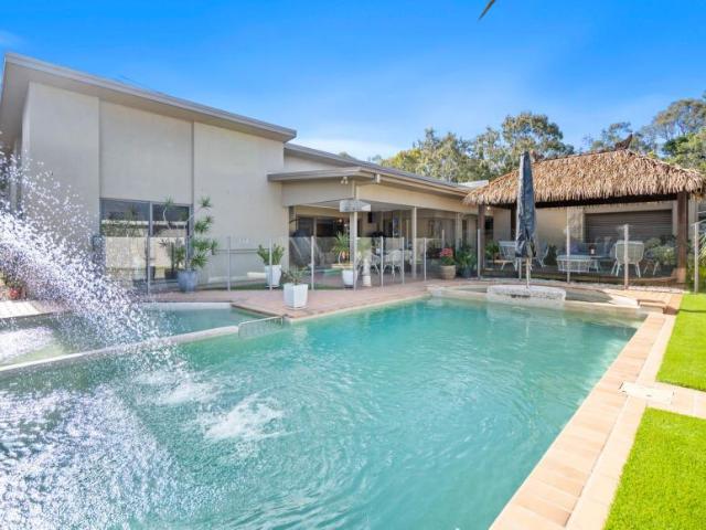 For Rent 5 Bedroom House Thornlands QLD DS106178740