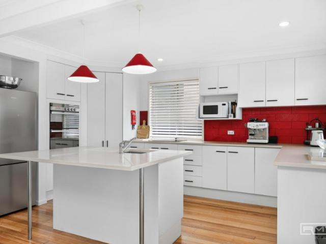 For Rent 5 Bedroom House Yeppoon QLD DS103414773
