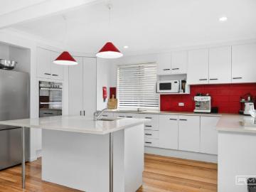 For Rent 5 Bedroom House Yeppoon QLD DS103414773