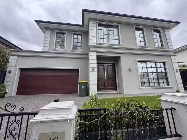 Cozy 5 BR 16 Eley Road, Burwood East, VIC 3151