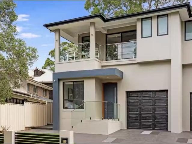 Unique 5 BR 35 Brand Street, Carlingford Townhouse for rent L.