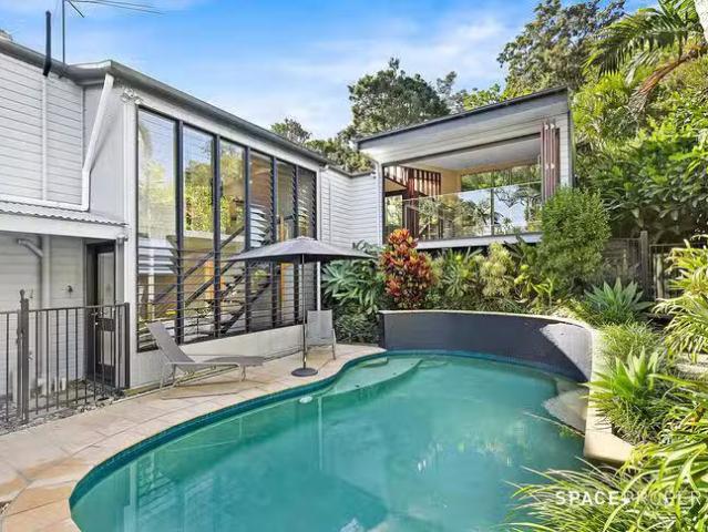 Just in! 5 BR 37 Gaunt Street, Newmarket, QLD 4051