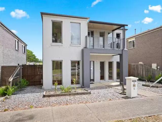 Cheap 5 BR 6 Fitzgerald Drive, South Morang, VIC 3752