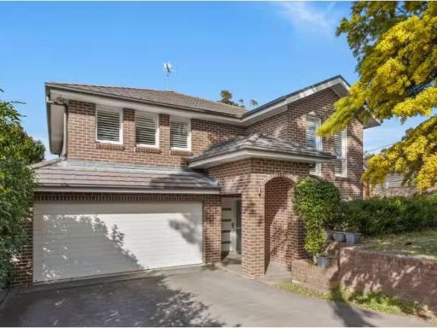 Just in! 5 BR 86 Caravan Head Road, Oyster Bay House for rent.
