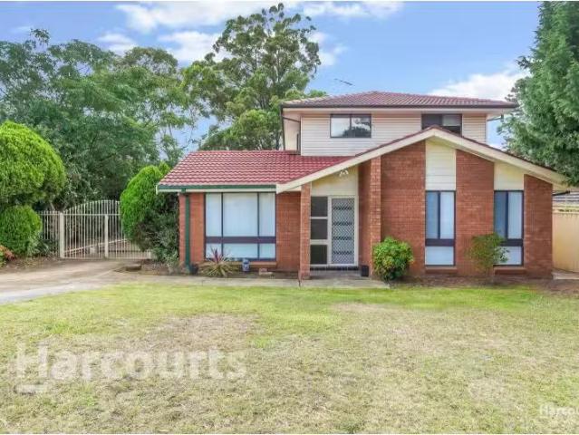 Just in! 5 BR 9 Orlick Street, Ambarvale House for rent Liste.