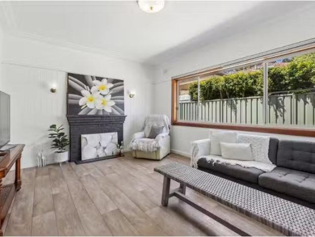 Rental! 5 Condon Street, Caringbah House for rent Listed by S.