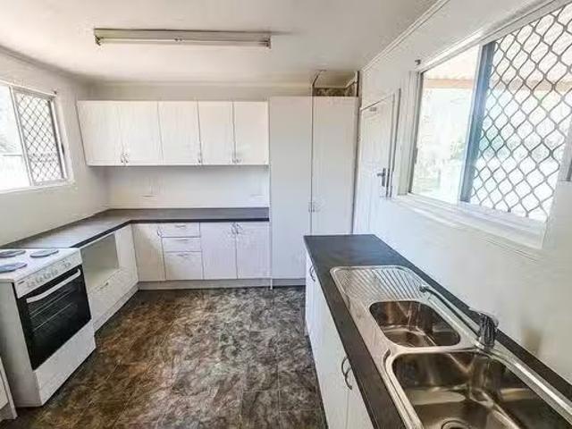 New 5 Kennedy Street, Soldiers Hill, QLD 4825