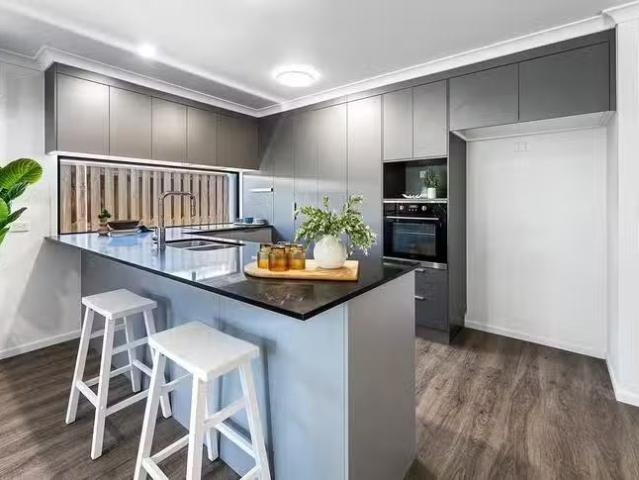 Unique 5 Lillypilly Way, Andergrove, QLD 4740