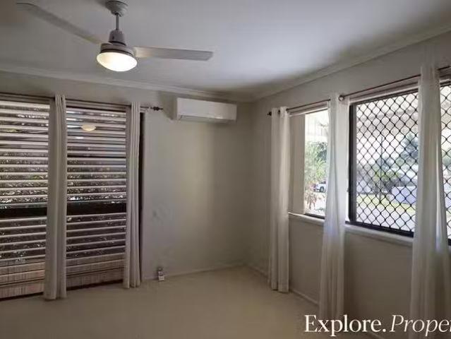 Cozy 5 Pelican Street, Slade Point, QLD 4740