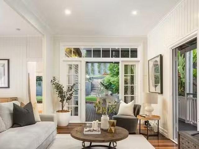 Cozy 63 Gerler Street, Bardon, QLD 4065