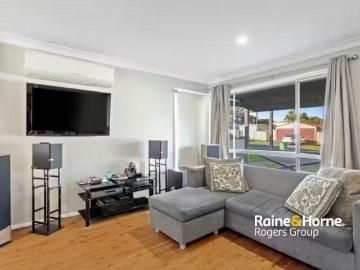For Rent! 60 Walu Avenue, HALEKULANI House for rent Listed by.