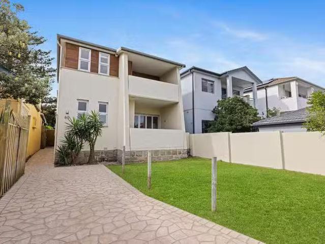 Nice 60 Brighton Boulevard, North Bondi, NSW 2026