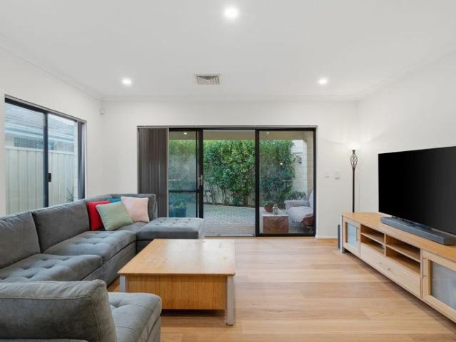 FOR RENT | 60B Hopkinson Way, Wilson WA 6107
