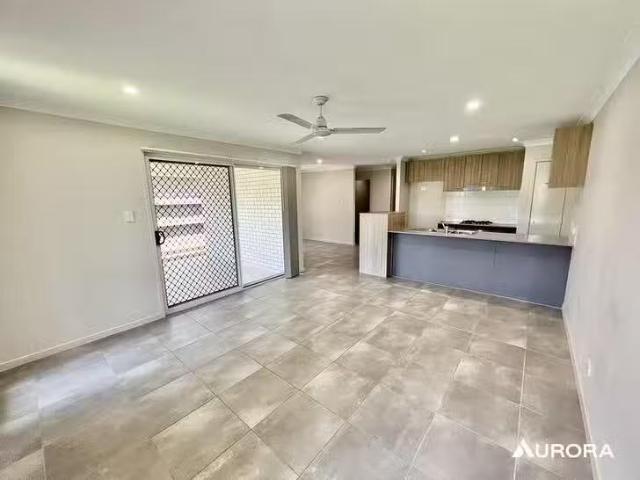 Nice 61A Starkey Street, Wellington Point, QLD 4160