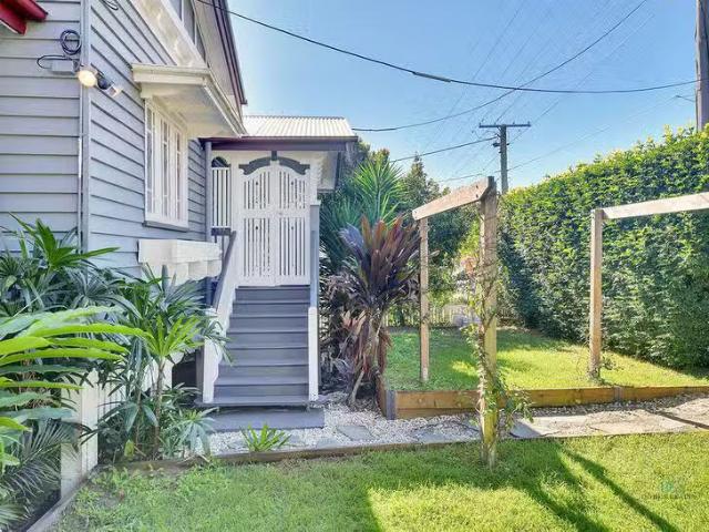 For Rent! 61A Thorn Street, Ipswich, QLD 4305