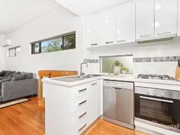 Unique 6/218 Flamborough Street, Doubleview, WA 6018