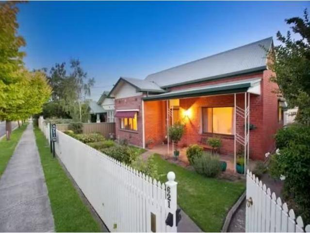 Rental! 621 Wyse St, ALBURY House for rent Listed by Jaccob G.