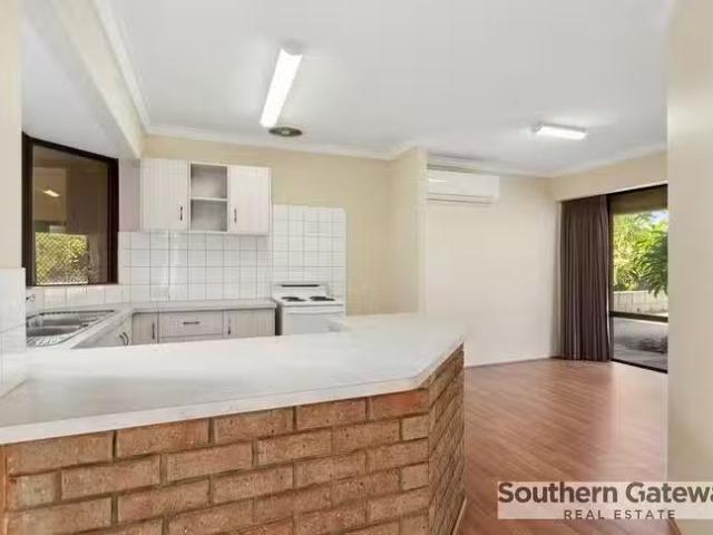 Cozy 62 Challenger Avenue, Parmelia, WA 6167