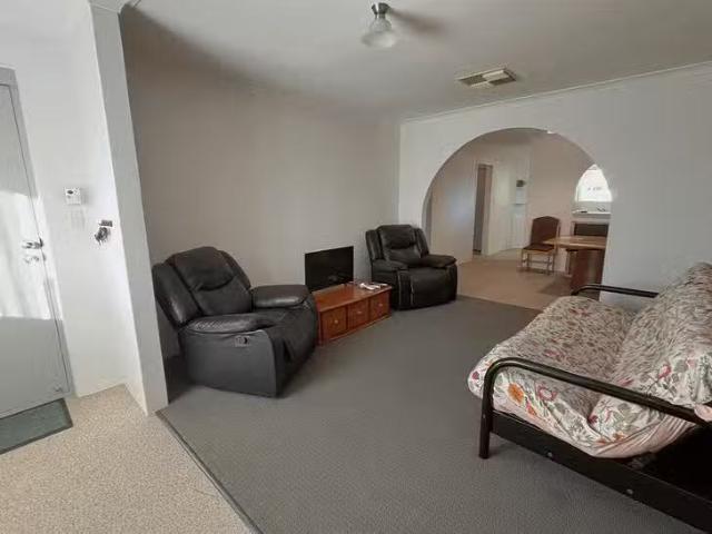 Rental! 62 Millen Street, Boulder, WA 6432
