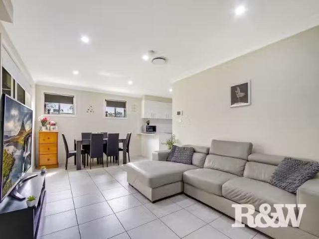 Cozy 6/30 Napier Street, ROOTY HILL Townhouse for rent Listed.