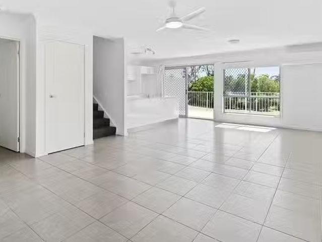 Just in! 6/40 48 Macadie Way, Merrimac, QLD 4226