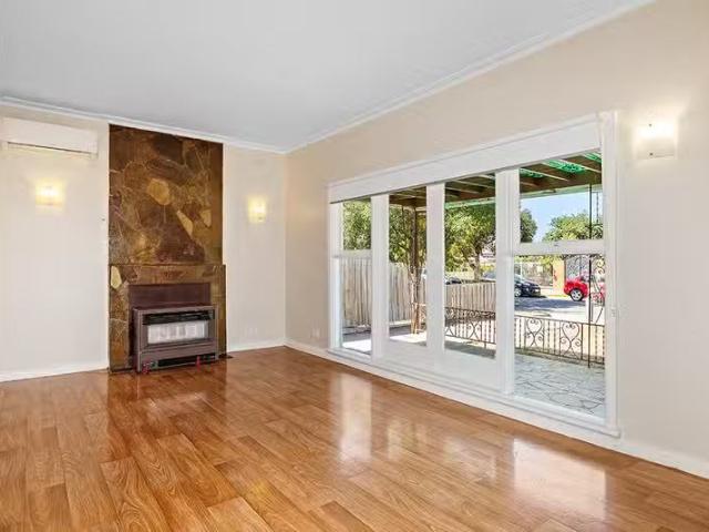 Just in! 64 Blanche Street, Ardeer VIC 3022