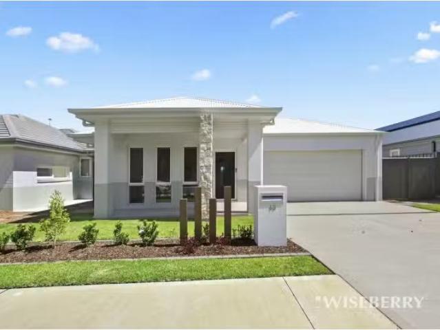 Charming 65 Songlark Ave, Warnervale House for rent Listed by.