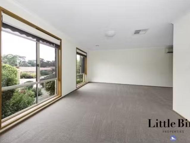 Nice 6/61 Derrington Cres, Bonython Townhouse for rent Listed.