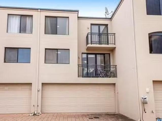 New 6/69 Westview Parade, Wannanup, WA 6210