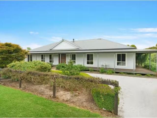 New 66 Burrawang Street, ROBERTSON House for rent Listed by K.