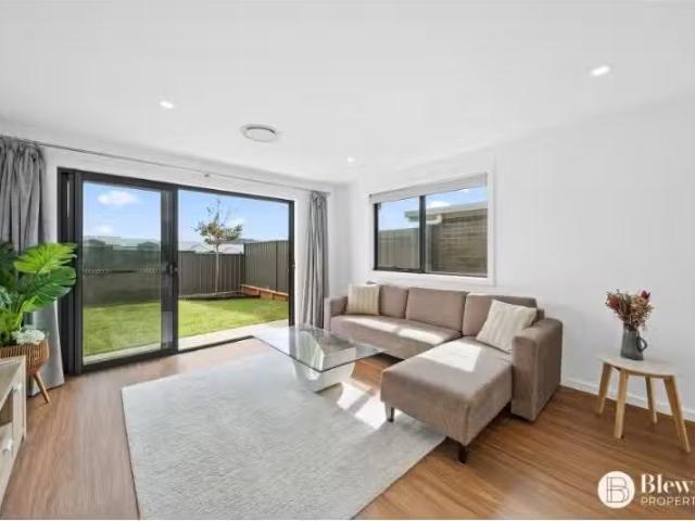 Just in! 66 Oxalis Crescent, Tralee House for rent Listed by.