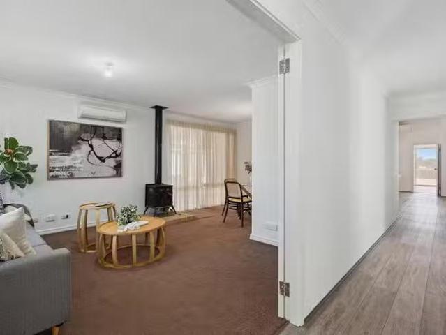 Unique 68 Windermere Circle, Joondalup, WA 6027