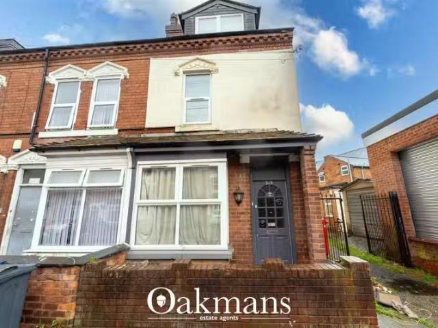Nice 6 BA 6 bedroom end of terrace house for rent in Heeley Ro.