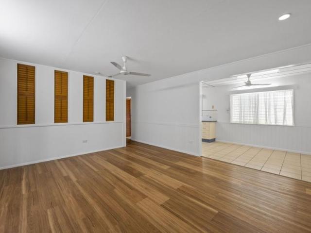 For Rent 6 Bedroom House Condon, QLD DS105584469