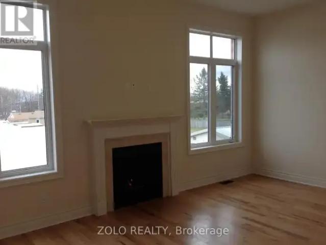 For Rent 6 Bedroom House Bradford West Gwillimbury ON DS103920540