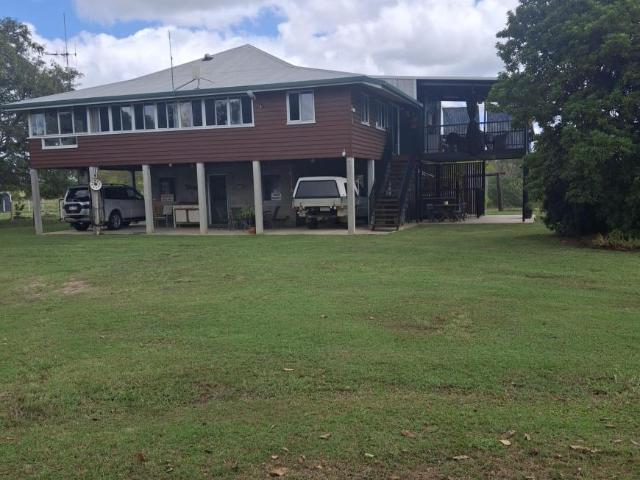 For Rent 6 Bedroom House BUCCA QLD DS104954357